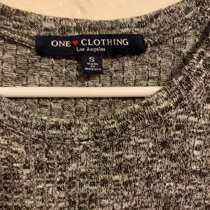 One Clothing Knit Shirt Sleeve Shirt with High Slit Sides